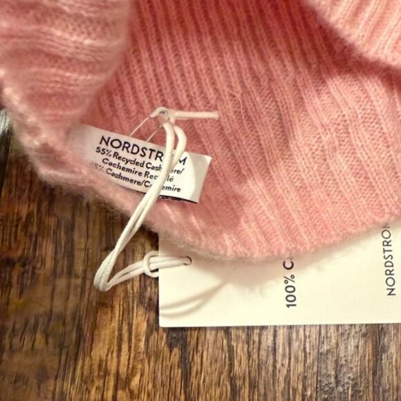 Nordstrom Pink Cashmere Beanie NWT - Picture 2 of 4